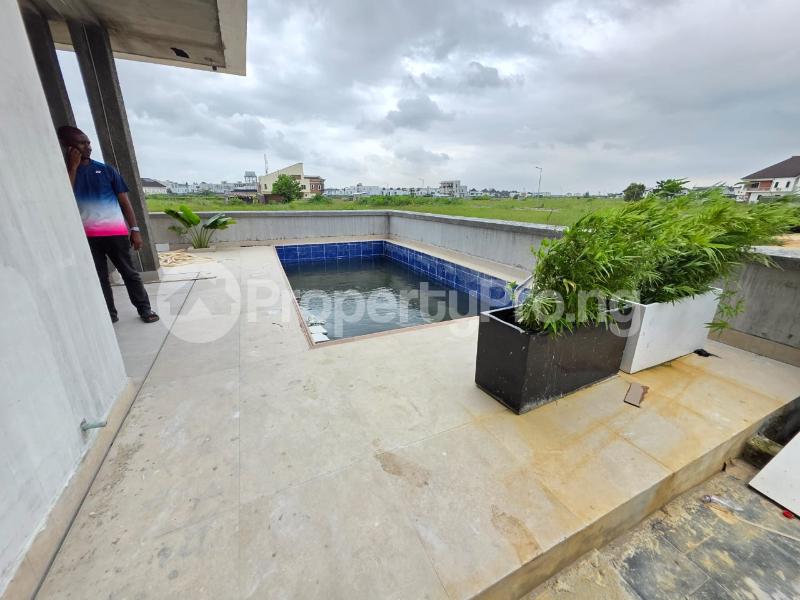 5 bedroom House for sale Lekki Lagos