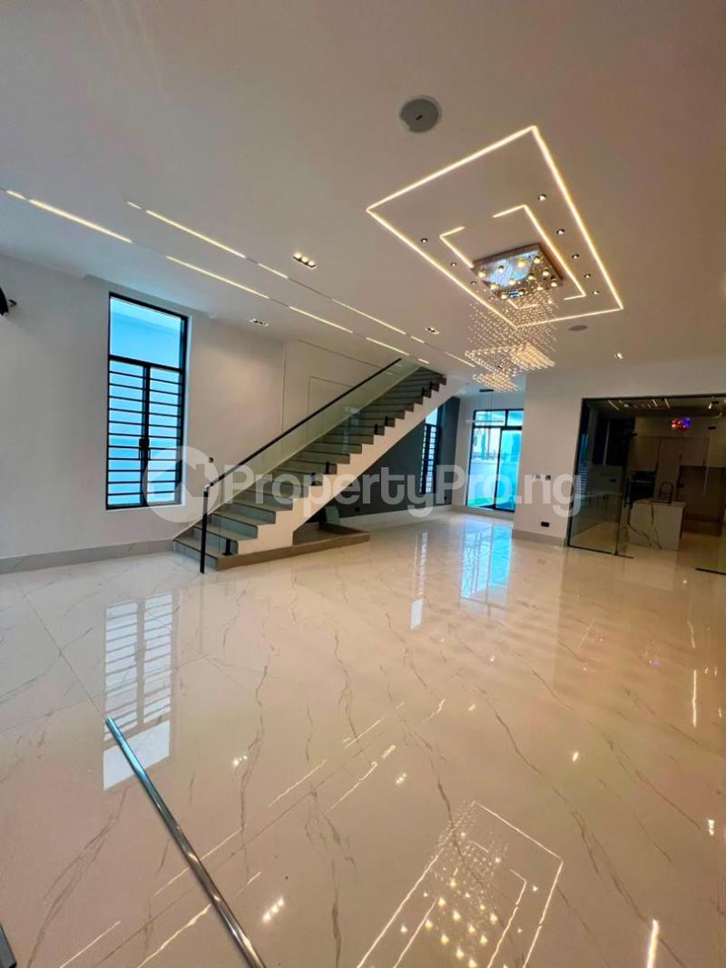 5 bedroom House for sale Chevron Lekki Lagos
