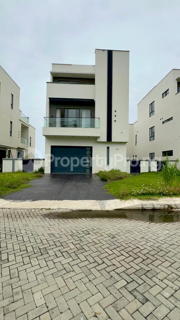 5 bedroom House for sale Lekki Lagos