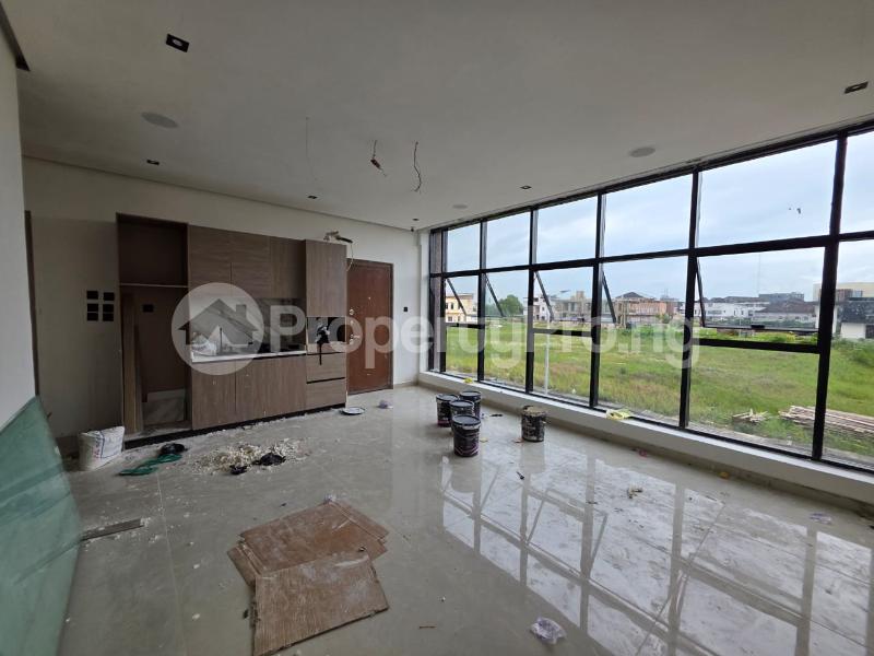 5 bedroom House for sale Lekki Lagos