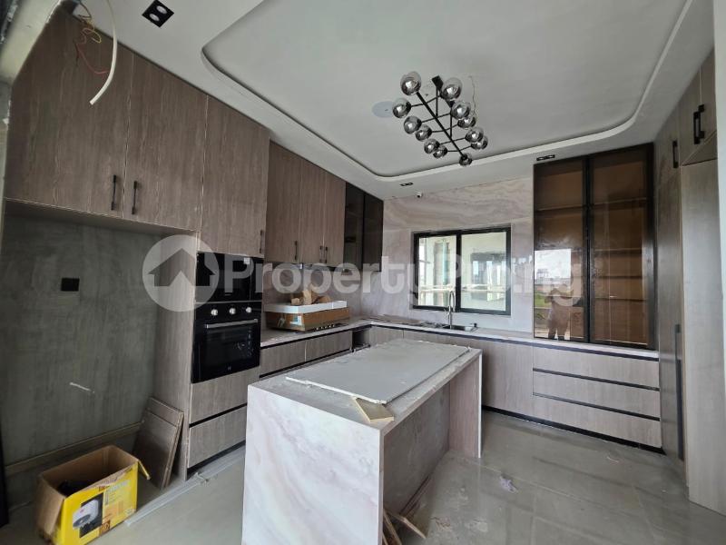 5 bedroom House for sale Lekki Lagos