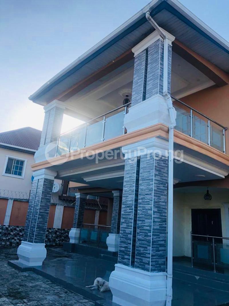 5 bedroom House for sale Area Of Lekki Phase 2 Opposite Emerald Estate Lekki Scheme 2 Ajah Lagos - 10