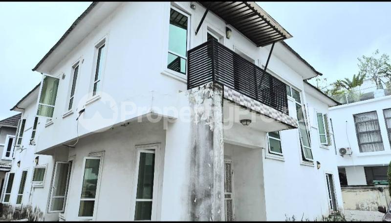 5 bedroom House for rent Pinnock Beach Estate Osapa london Lekki Lagos