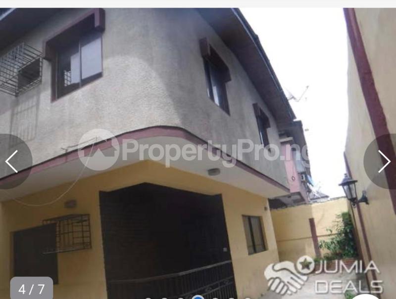 5 bedroom Flat / Apartment for rent Adekunle Kuye Aguda Surulere Lagos