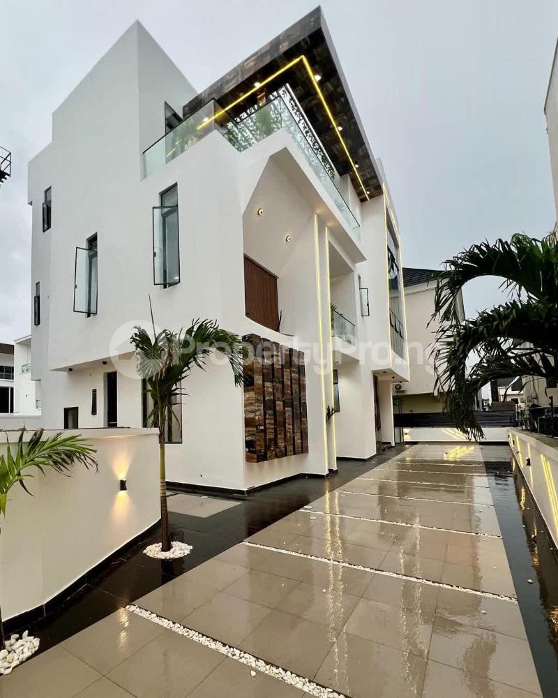 5 bedroom House for sale Osapa london Lekki Lagos