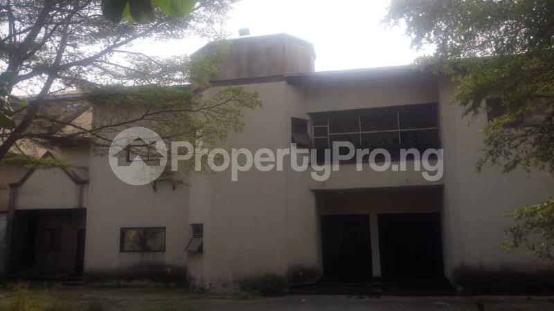 5 bedroom House for sale   Ago palace Okota Lagos