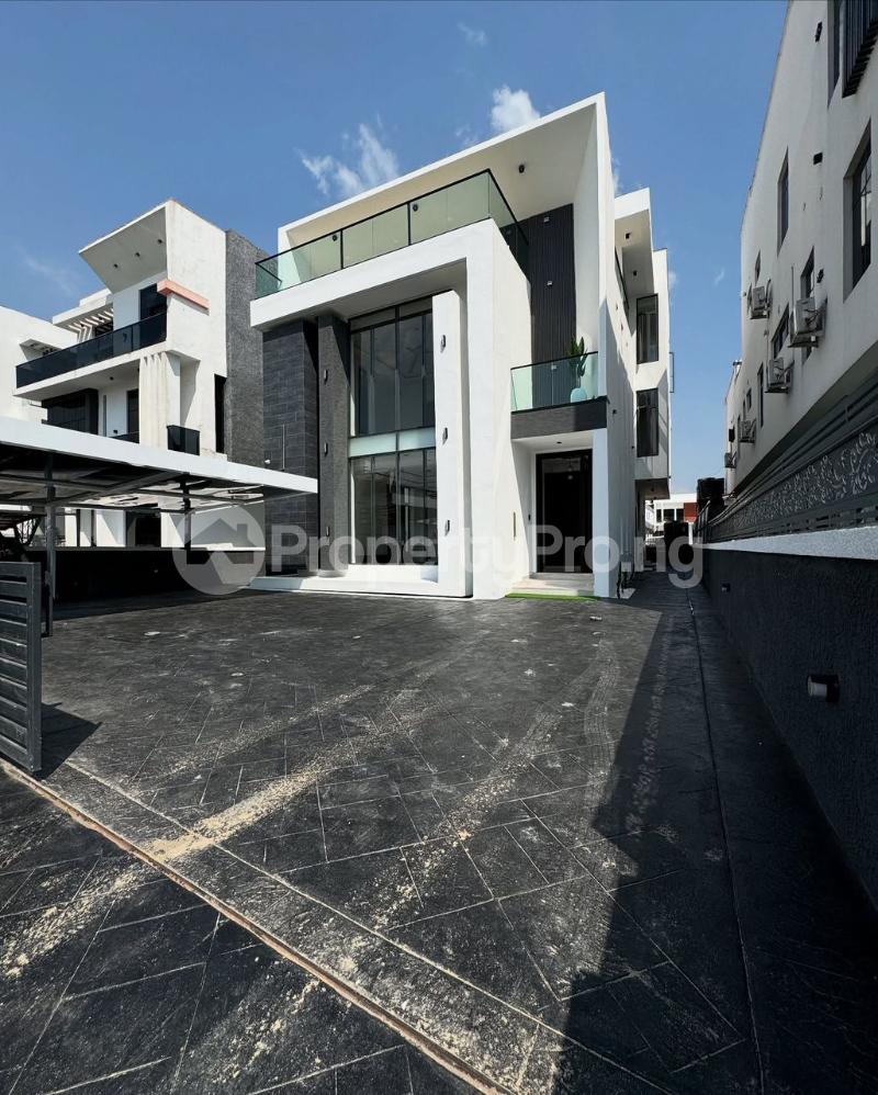 House for sale Ikota, Lekki Lagos. Title: C Of O & Building Brand New. All Rooms En Suite. Swimming Pool. Cinema. Gym. Bulletproof Door. Ilaje Ajah Lagos