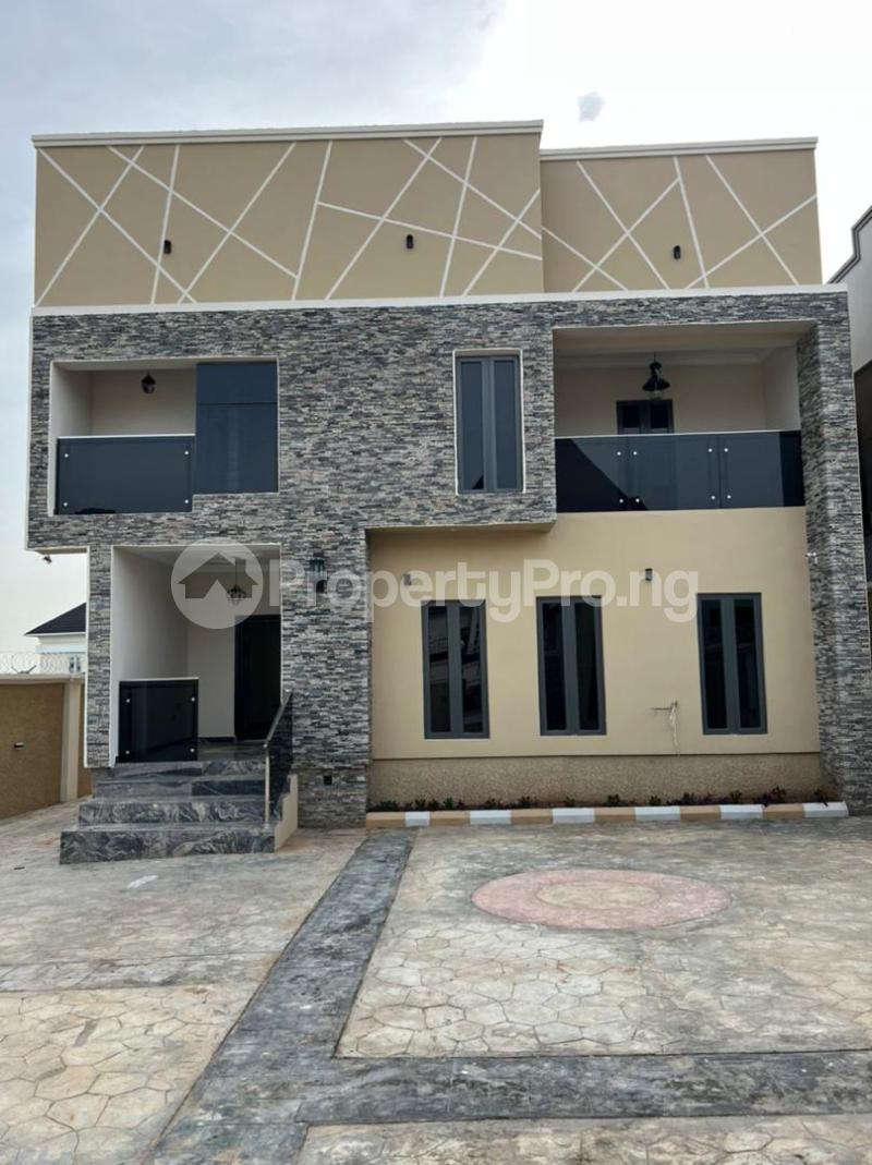 5 bedroom House for sale Gwarinpa Abuja
