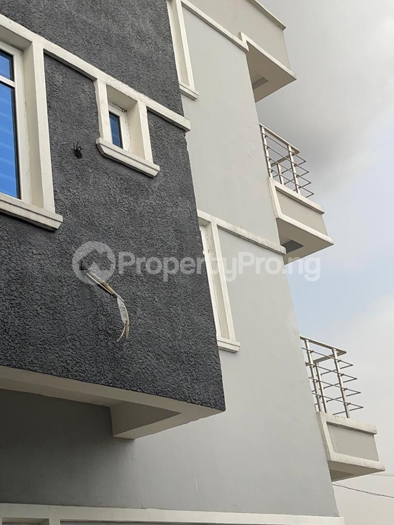 8 bedroom House for sale Olowora Ojodu Lagos