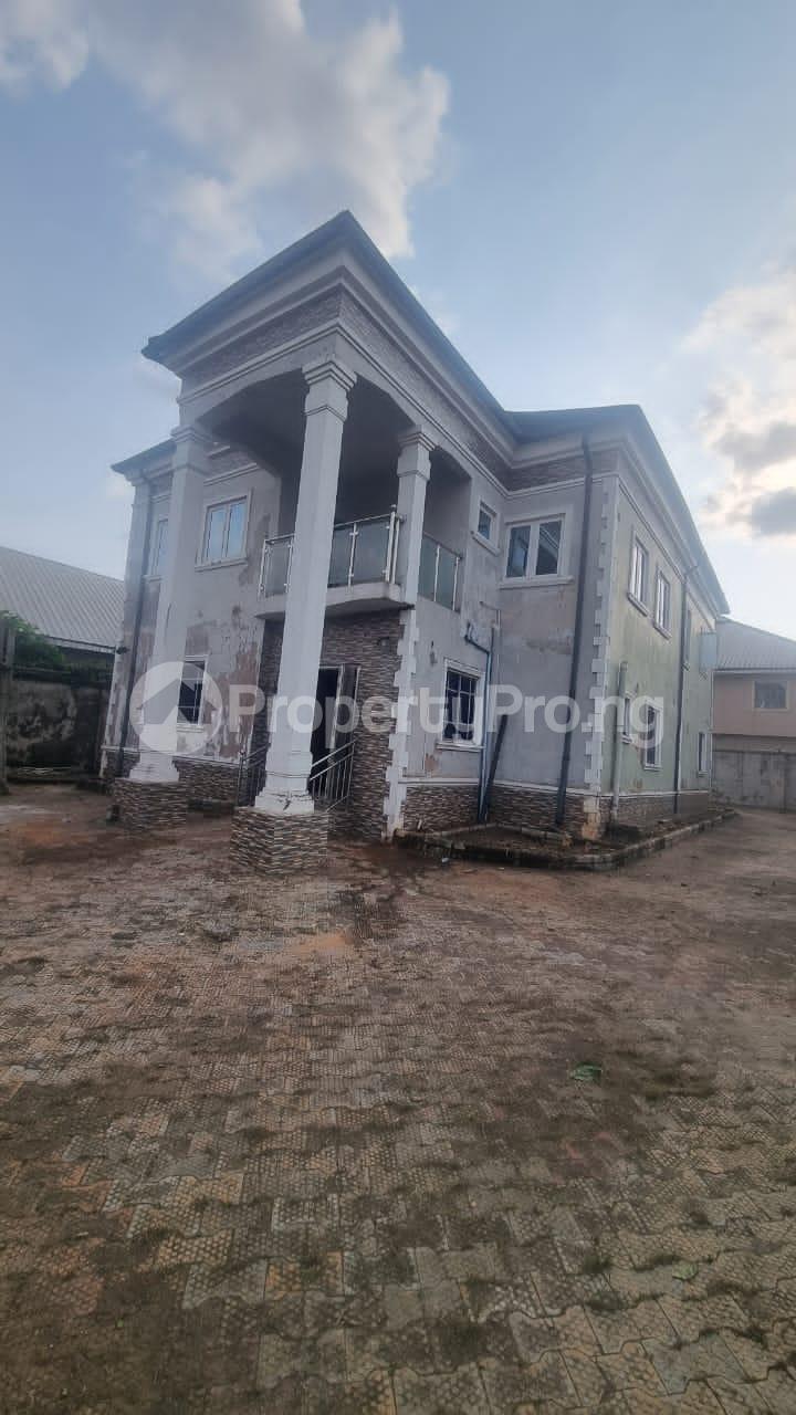5 bedroom House for sale Anointed Way Ekae Sapele Road, Central Edo