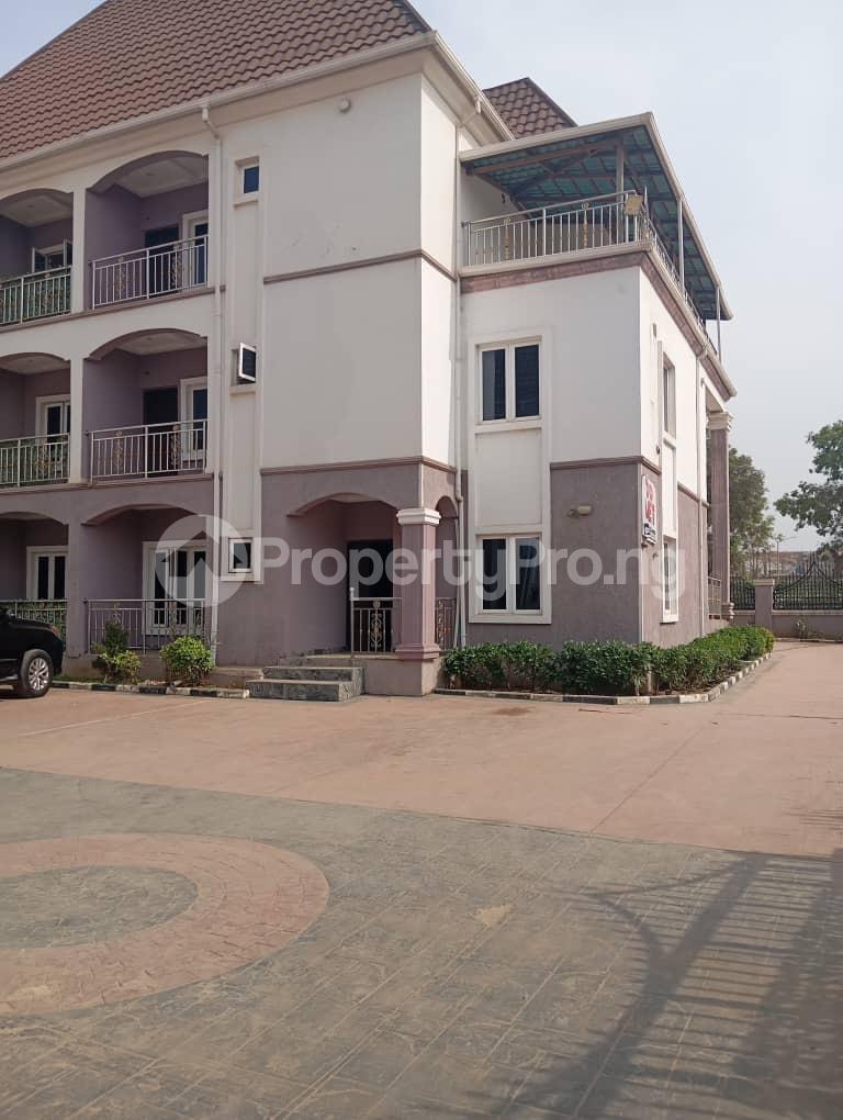5 bedroom Flat / Apartment for rent Wuye Abuja