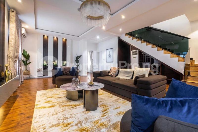 5 bedroom House for shortlet Lekki Lagos