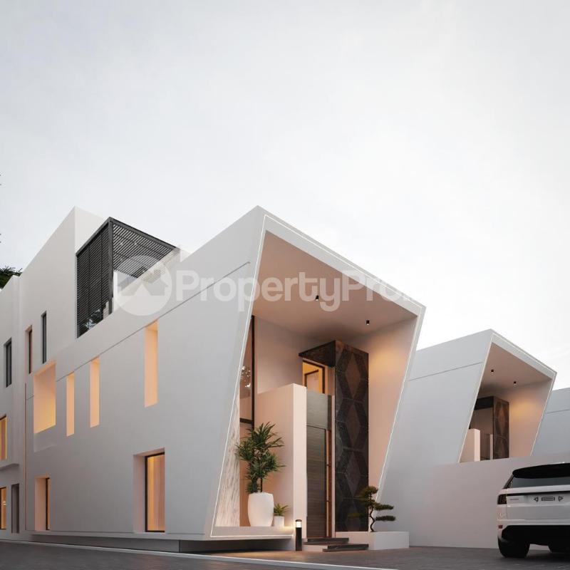 5 bedroom House for sale . Ogudu Lagos