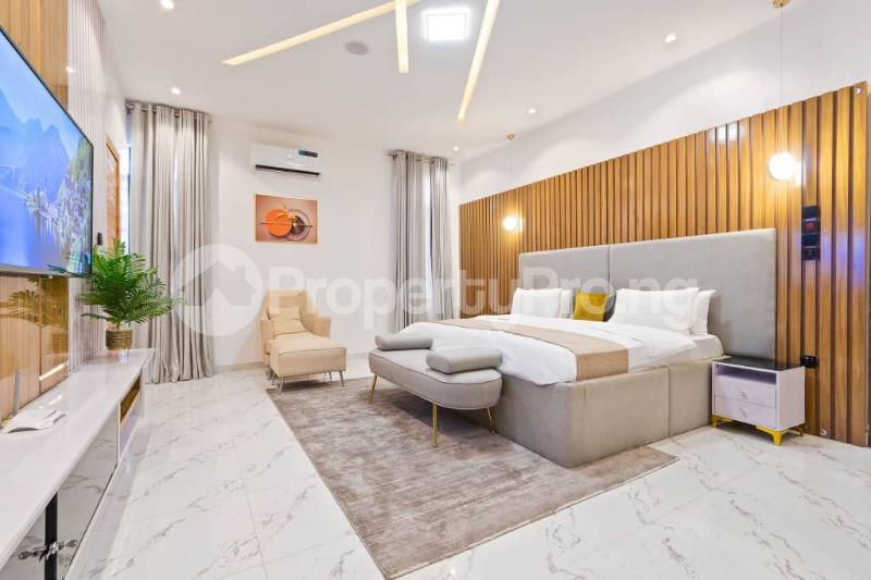 5 bedroom House for shortlet Lekki Lagos