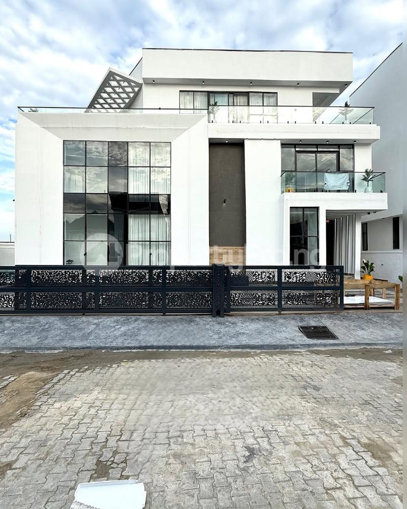 5 bedroom House for sale Chevron Lekki Lagos