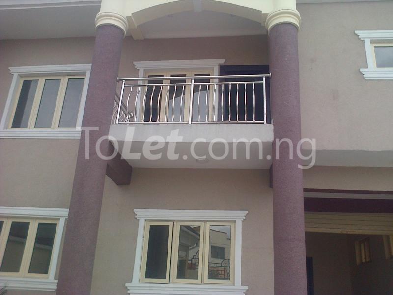 5 bedroom House for rent Owokori Crescent Street, Surulere Surulere Lagos