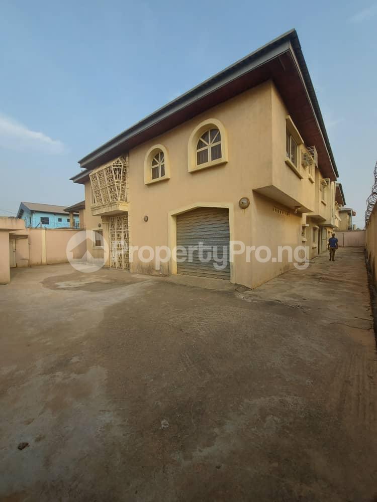 5 bedroom House for sale   Agric Ikorodu Lagos