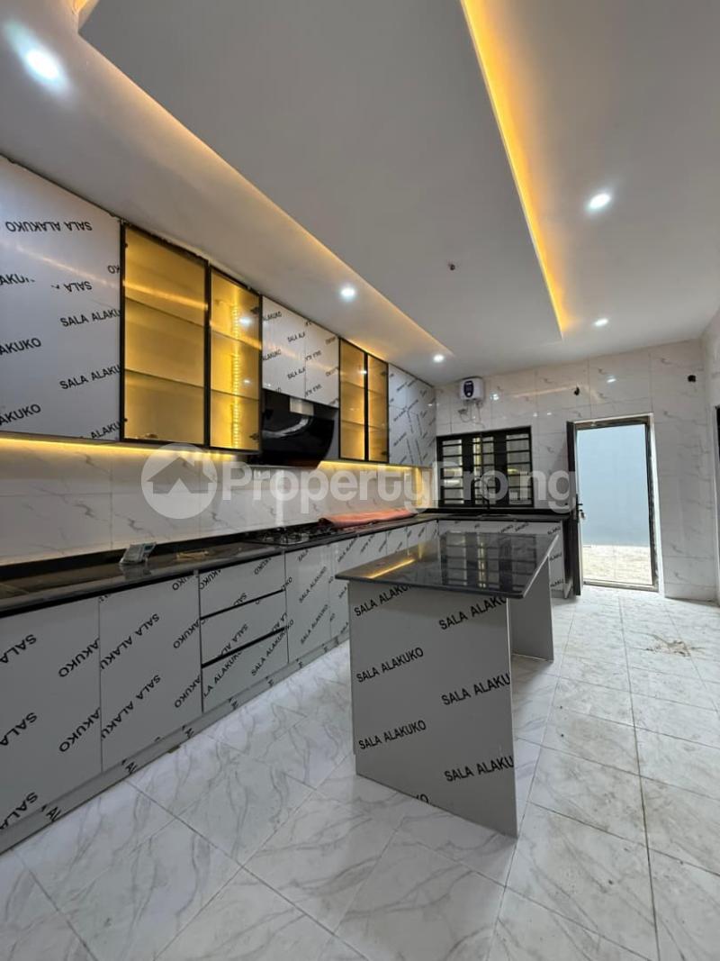 House for sale Omolayo Area Akobo Ibadan Oyo