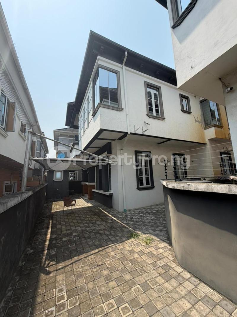 5 bedroom House for sale Chevron Drive Lekki Lagos