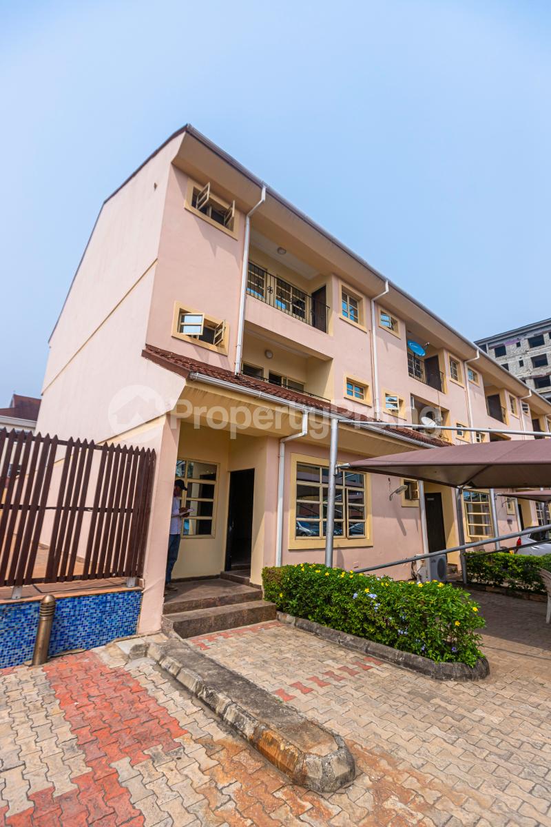 5 bedroom House for rent Oba’s Palace Road ONIRU Victoria Island Lagos