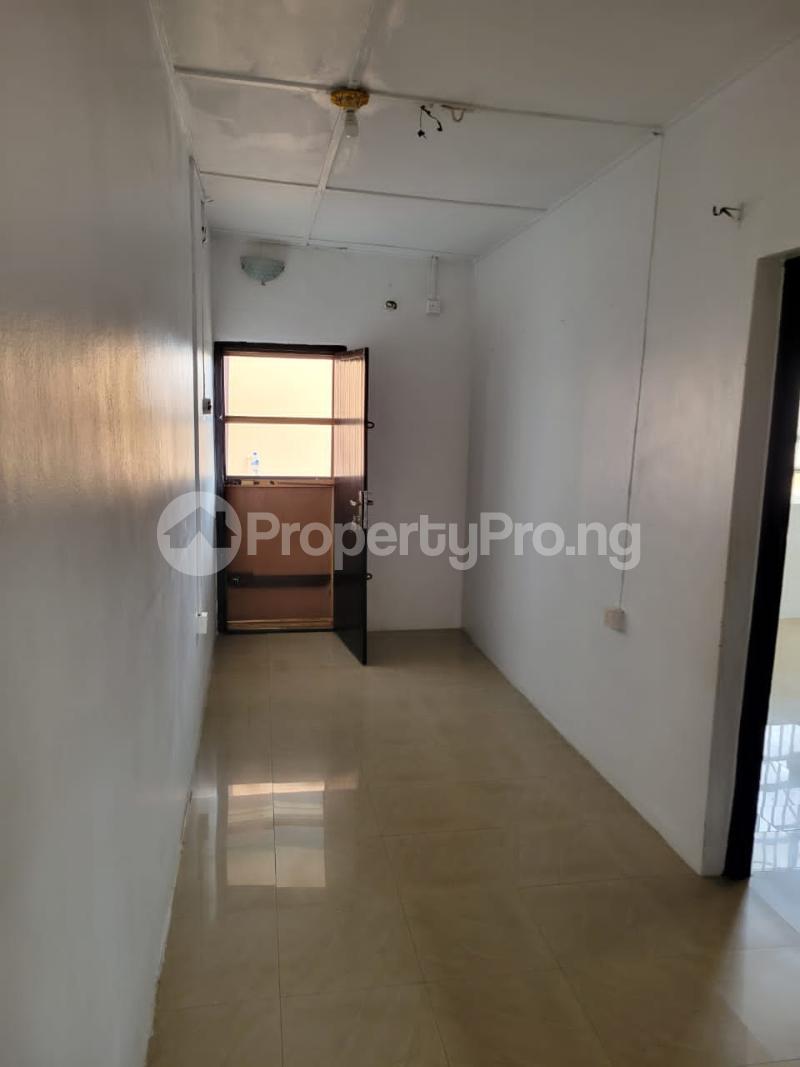 5 bedroom House for sale Off Olowo Ila Bus Stop, Lasu Isheri Road, Alimosho Lagos