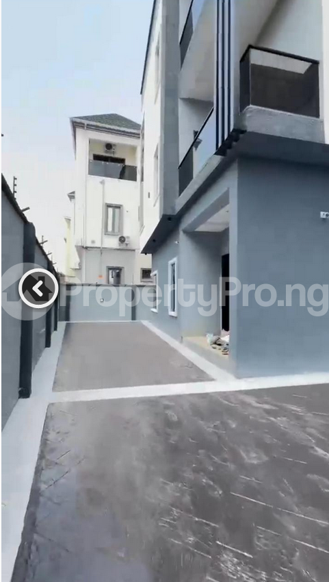 House for sale Magodo GRA Phase 1 Ojodu Lagos