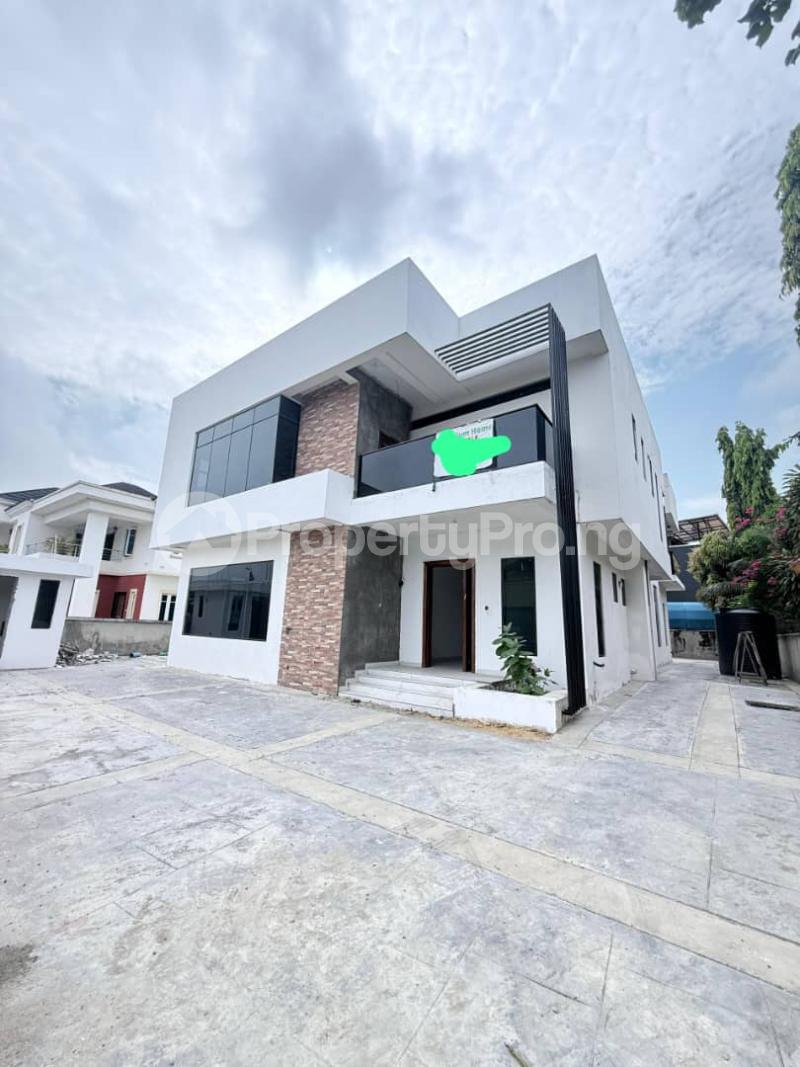 5 bedroom House for sale Off Lekki-Epe Expressway Ajah Lagos