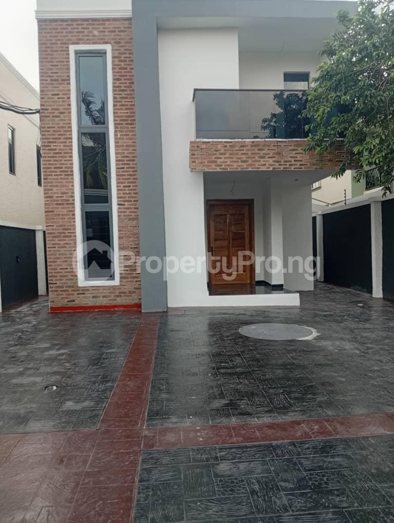 6 bedroom House for sale Maplewood Estate Oko oba Agege Lagos