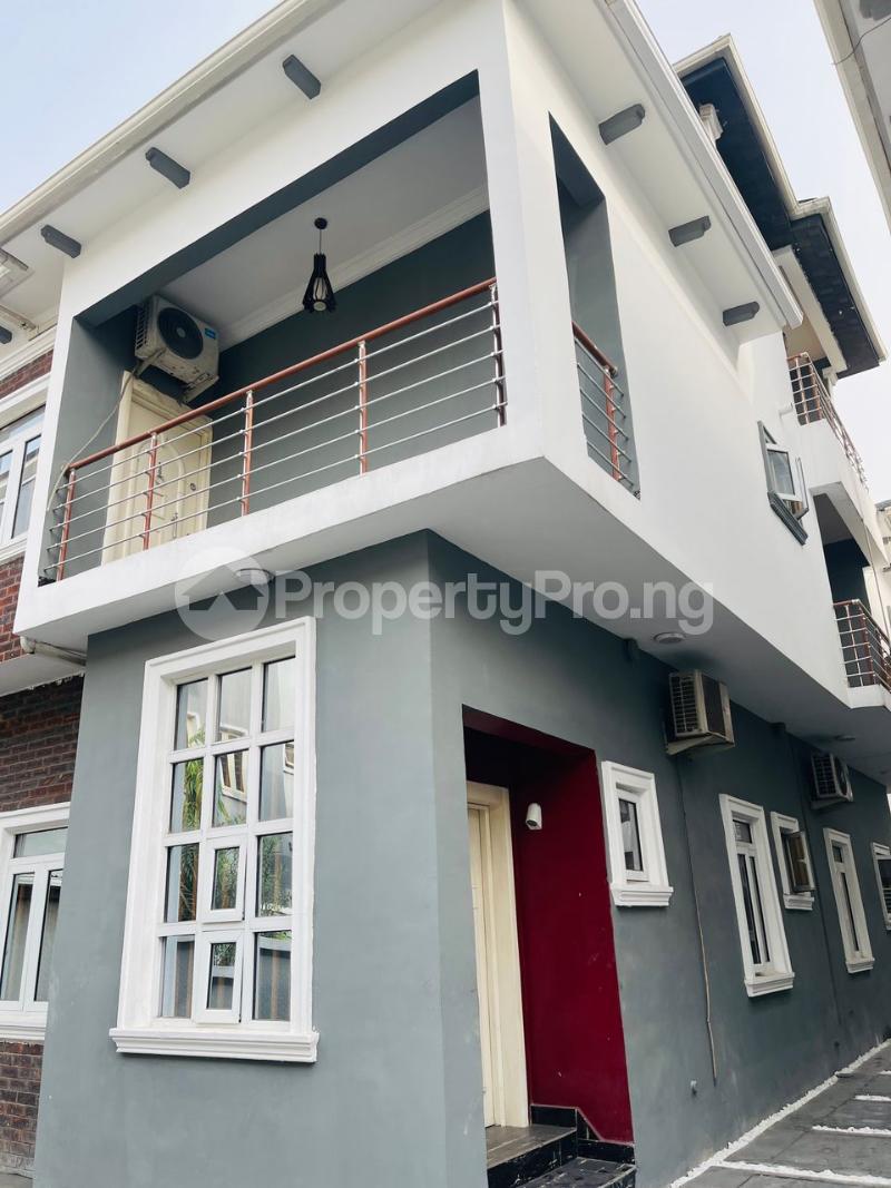 5 bedroom House for rent Estate Ikate Lekki Lagos