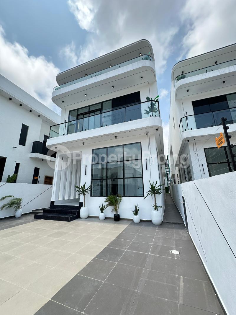 5 bedroom House for sale 2nd Toll Gate Lekki Phase 2 Lekki Lagos