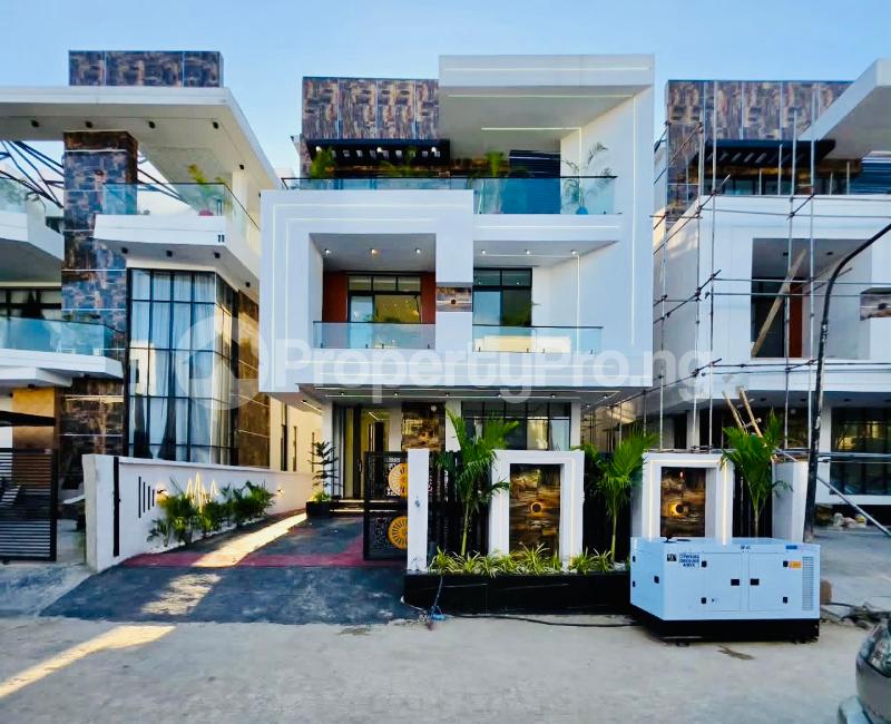 5 bedroom House for sale A Prestigious Estate In Chevron Lekki, chevron Lekki Lagos