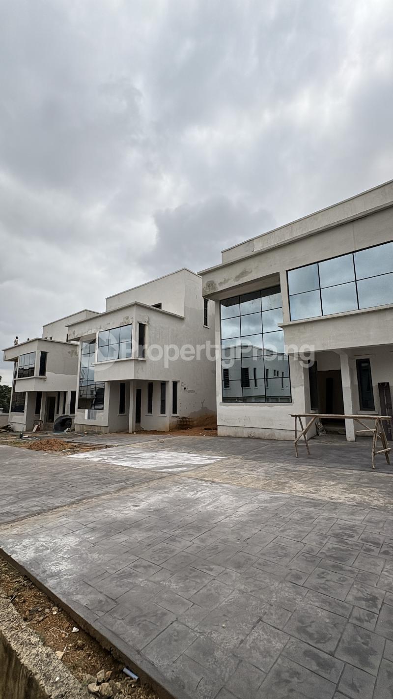4 bedroom House for sale Chief Lateef Oyelade Gra, Oluyole Estate Ibadan Oyo - 0