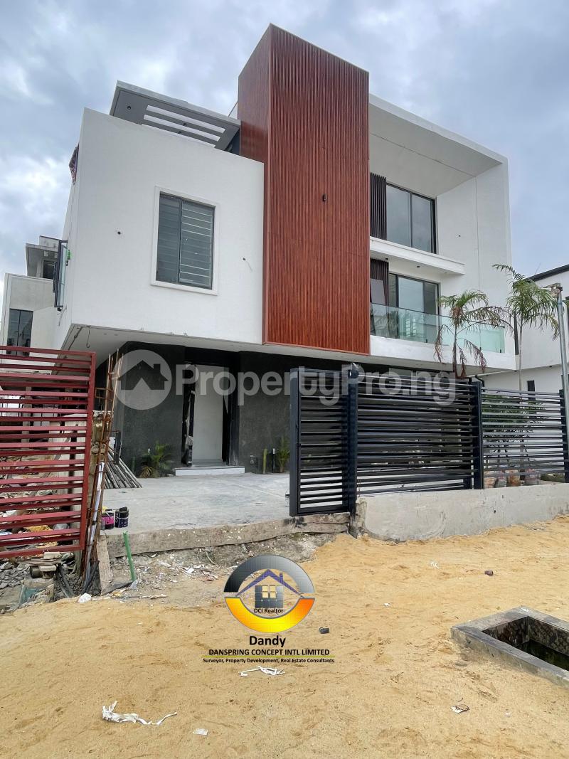 5 bedroom House for sale Chevron Lekki Lagos