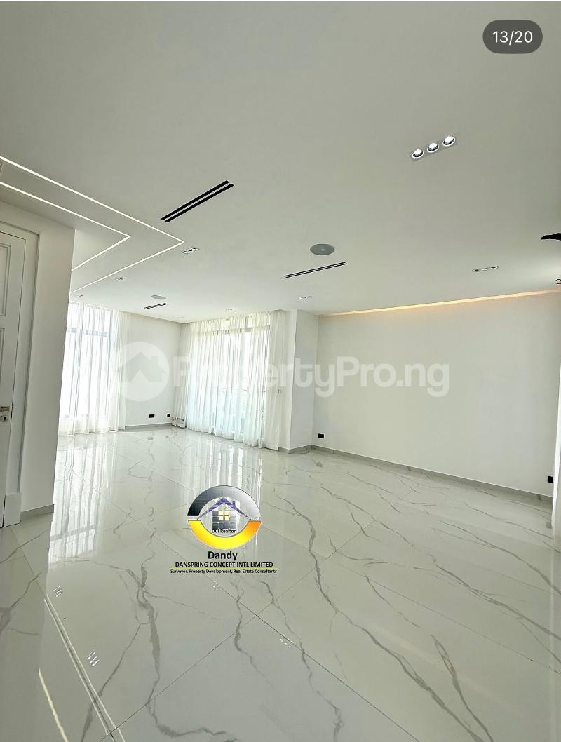 5 bedroom House for sale Osapa london Lekki Lagos