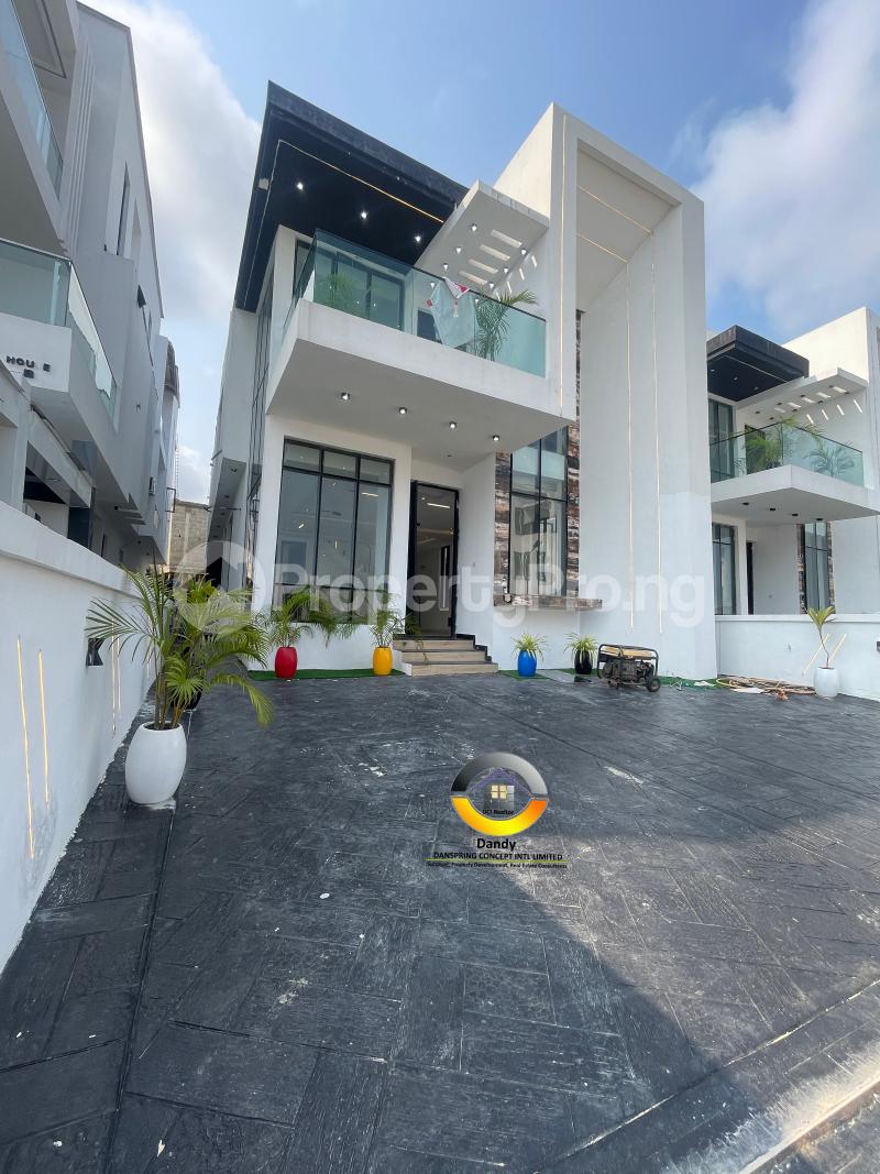 5 bedroom House for sale chevron Lekki Lagos