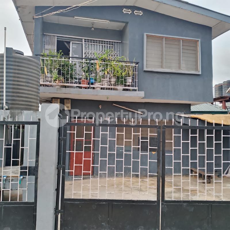 5 bedroom Flat / Apartment for rent Surulere Lagos