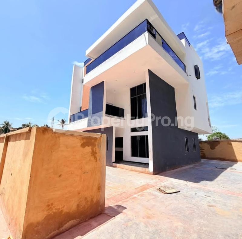 5 bedroom House for sale Mende Maryland Lagos
