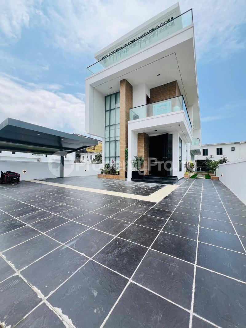 5 bedroom House for sale  Osapa london Lekki Lagos