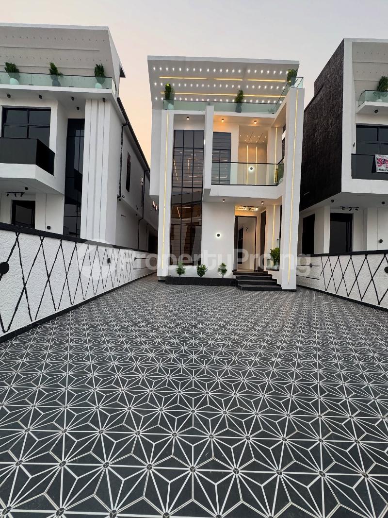 5 bedroom Flat / Apartment for sale Chevron Lekki Lagos
