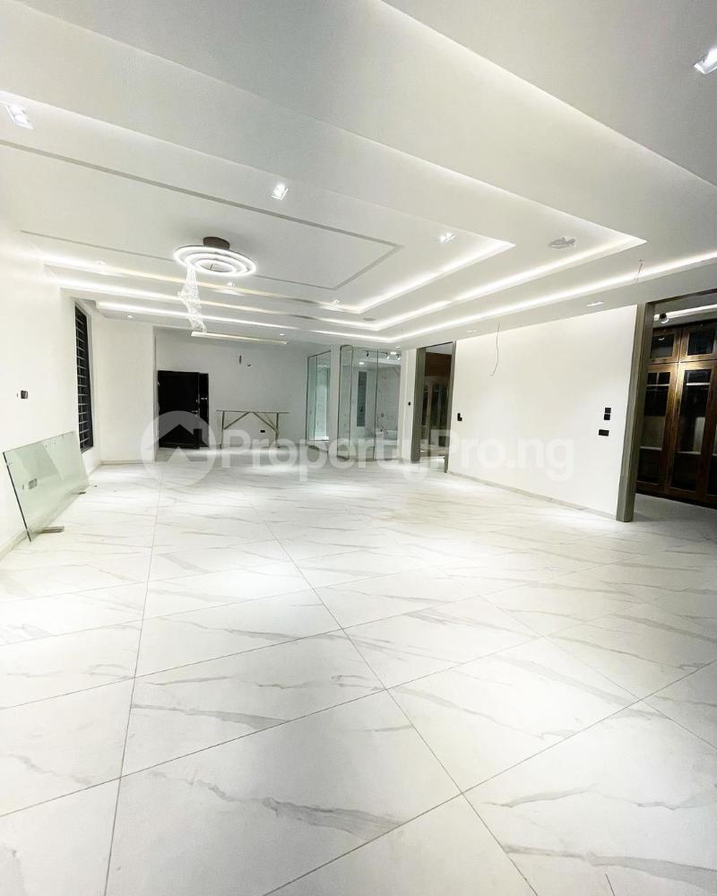 5 bedroom House for sale Osapa london Lekki Lagos