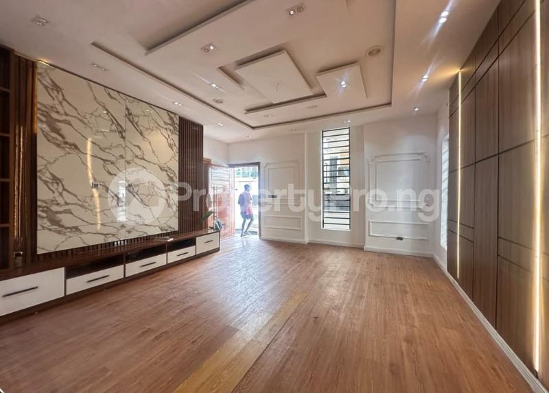 5 bedroom House for rent Ikota Lekki Lagos
