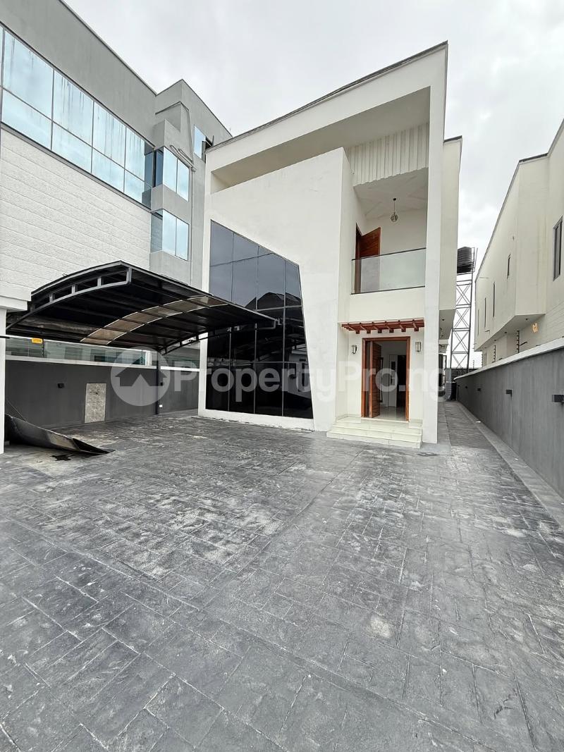5 bedroom House for sale chevron Lekki Lagos