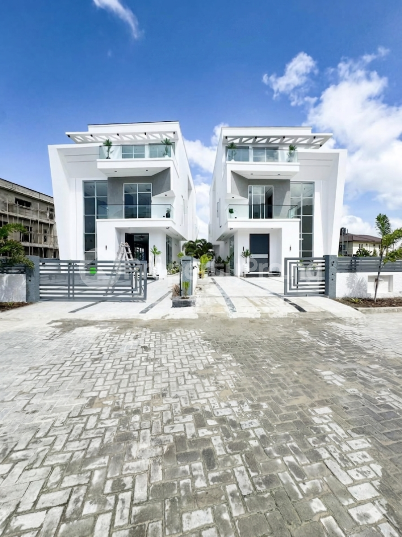 5 bedroom House for sale Osapa london Lekki Lagos