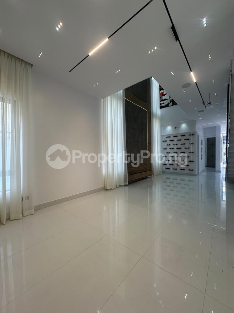 5 bedroom House for sale Ikota Lekki Lagos