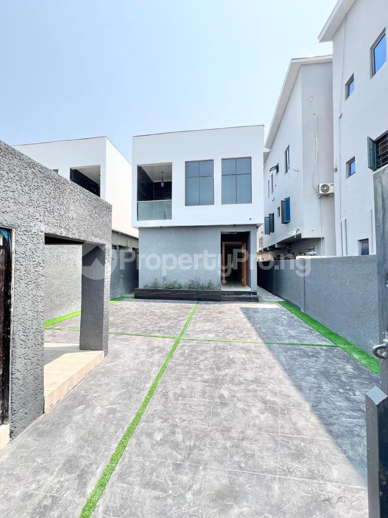 5 bedroom House for sale Ologolo Lekki Lagos