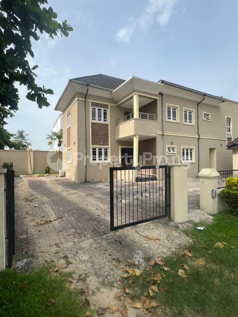 6 bedroom Flat / Apartment for rent Cooperative Estate Badore Ajah Lagos