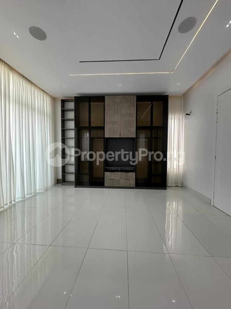 5 bedroom House for sale Ikota Lekki Lagos