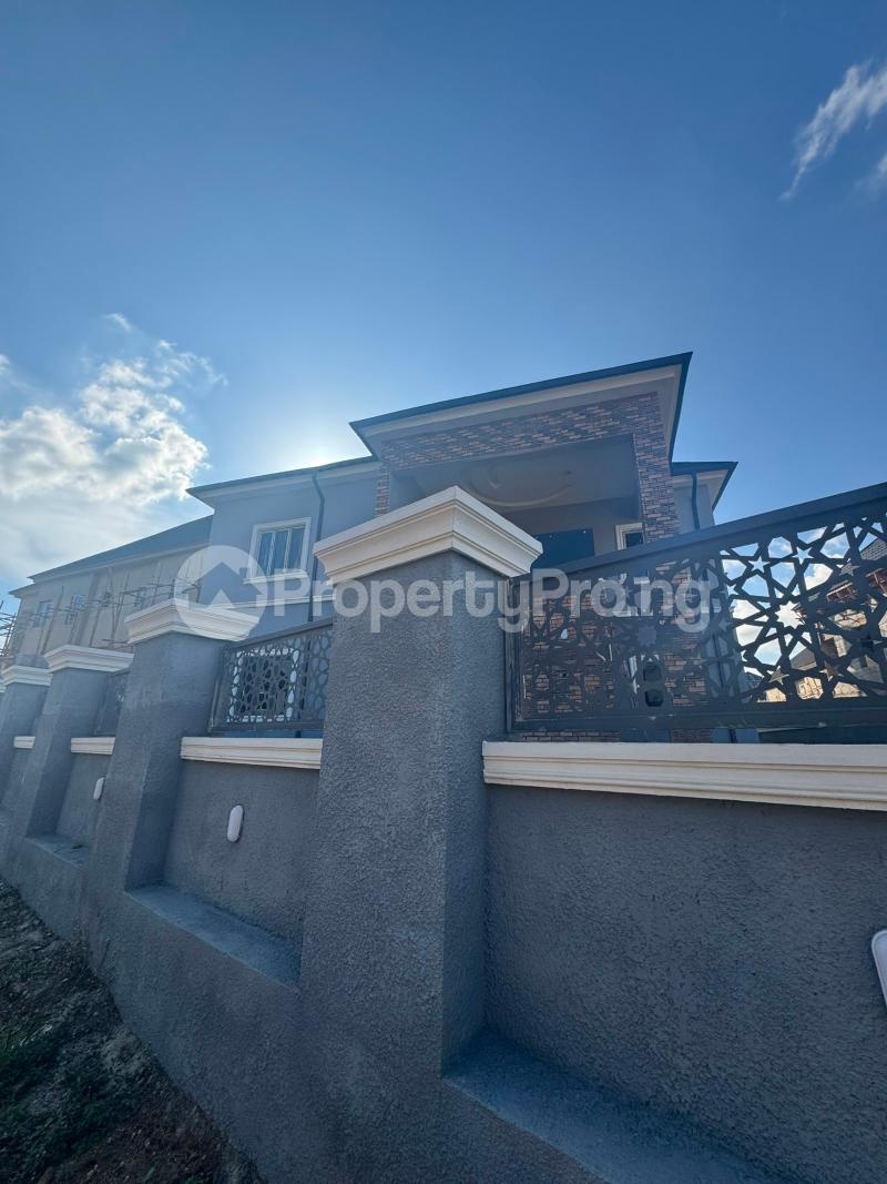 5 bedroom House for sale Lugbe Abuja