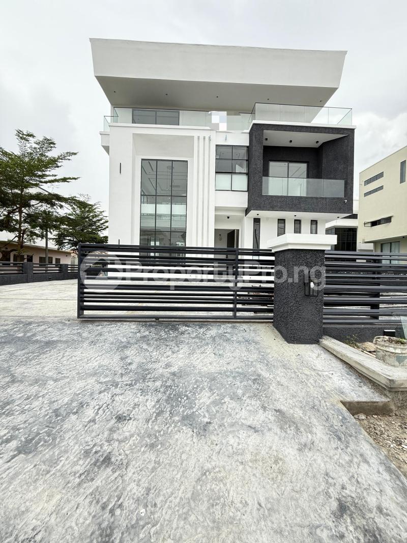 5 bedroom House for sale Osapa london Lekki Lagos