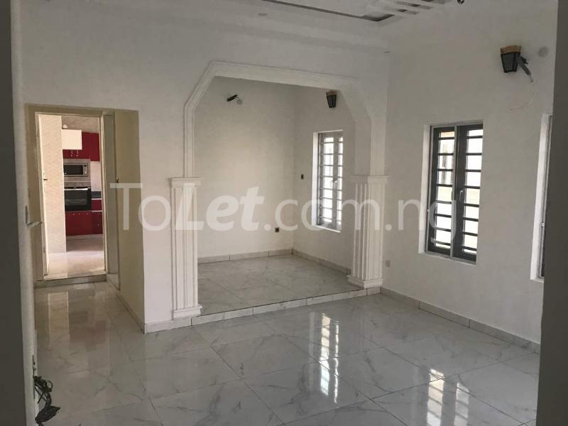 5 Bedroom House in Crown Estate Ajah Lagos House for sale in ajah